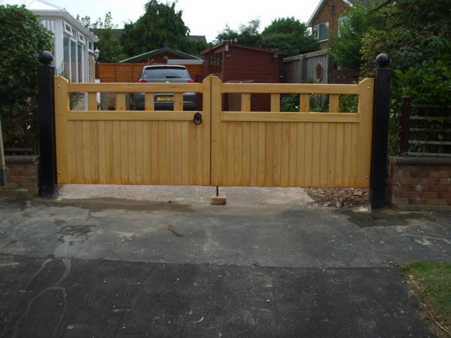 Builders Style Gates Products Gates and fencing in York