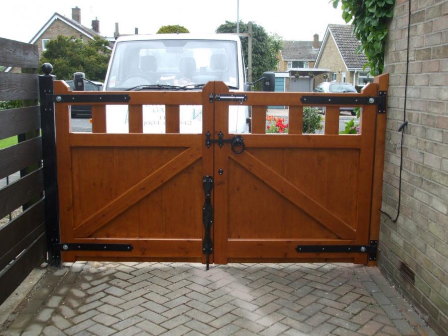 Builders Style Gates Products Gates and fencing in York