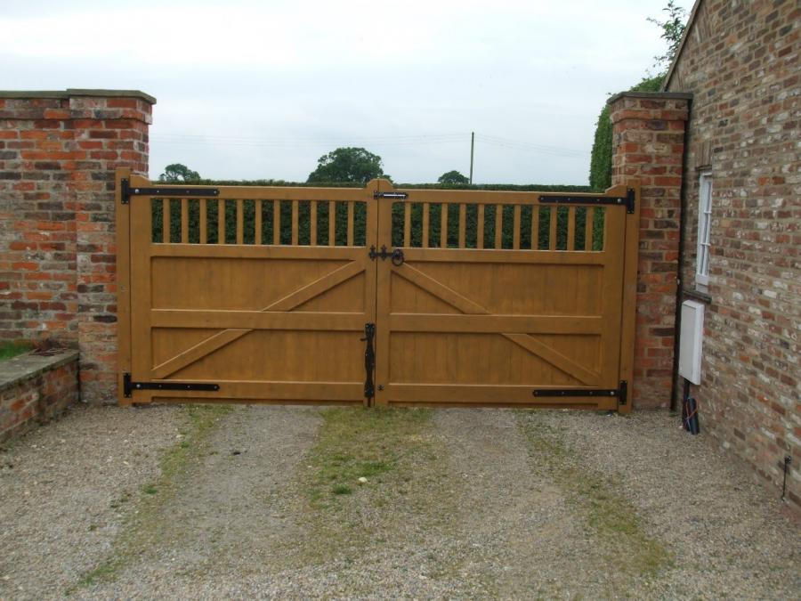 Builders Style Gates Products Gates and fencing in York