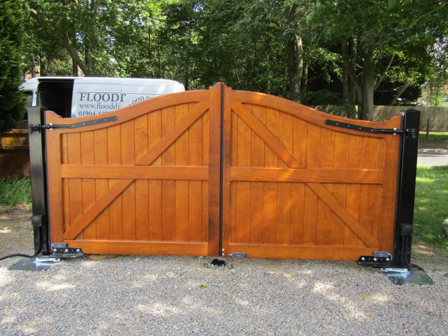 Automated Gates Products Gates and fencing in York Sandalwood