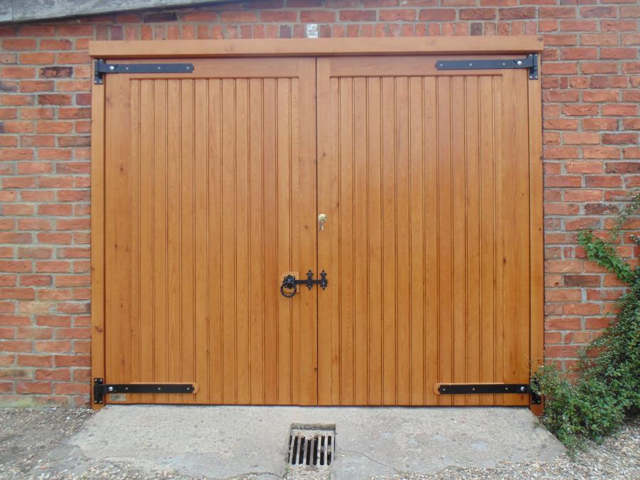 Solid Frame, Brace & Ledge Garage Doors (Softwood) Products Gates
